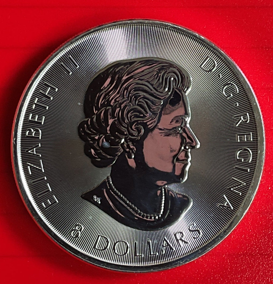 Elizabeth II Canada 8 Dollar Silver Round Bullion, 9999 silver, 1 1/2 Troy Ounce