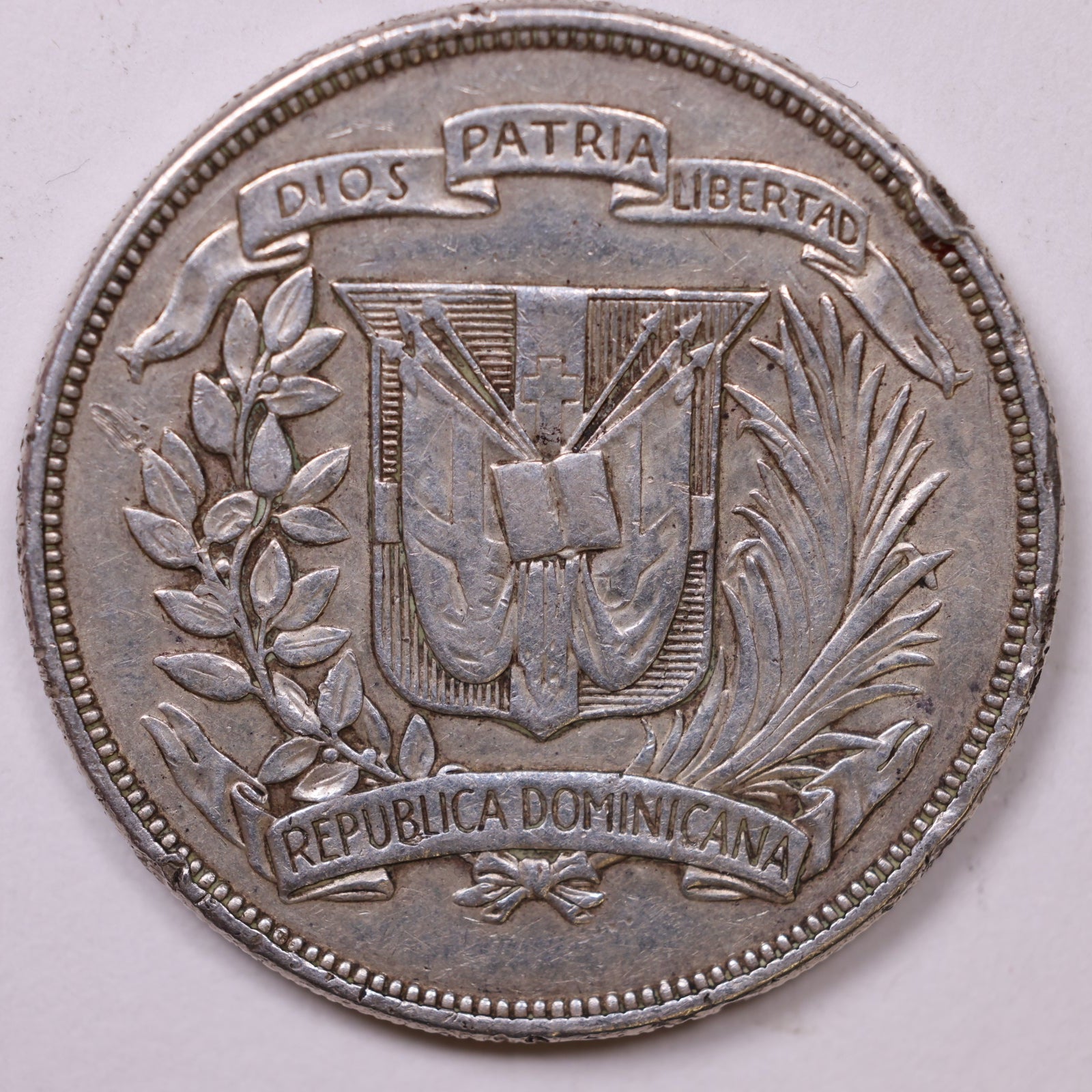 1955 UN PESO, Fine Circulated Silver Coin, 90% Silver, Store #FN0005