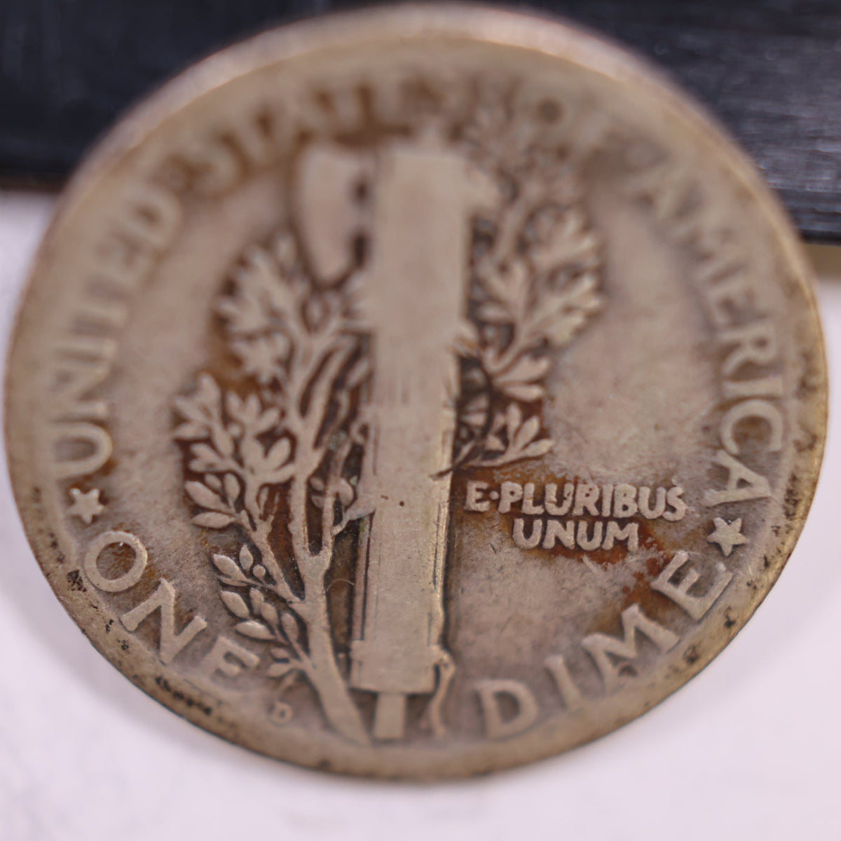 1918-D Mercury Dime, Very Good Circulated Coin, Store #DE1013