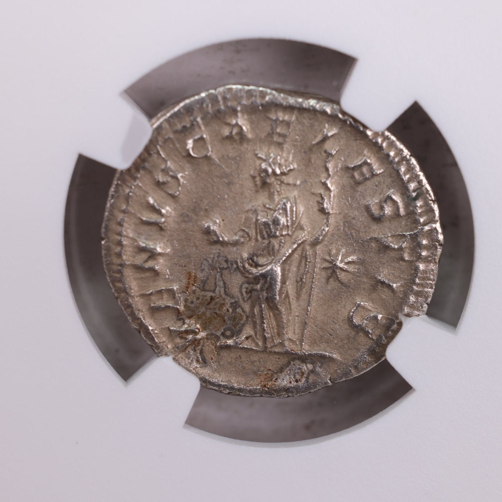 Roman Empire., A.D., 218-222., NGC Certified Extra Fine., Store# AT0018