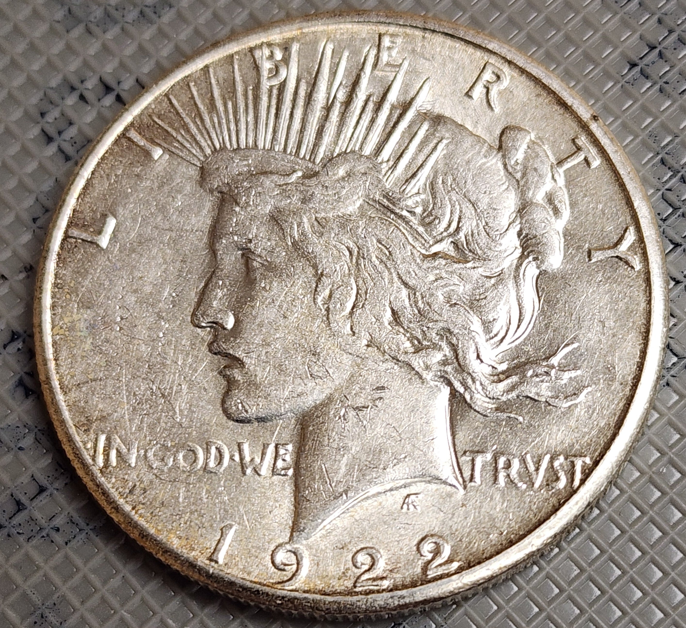 1922-S Peace Silver Dollar, About Uncirculated, Slider, Store #DR016.