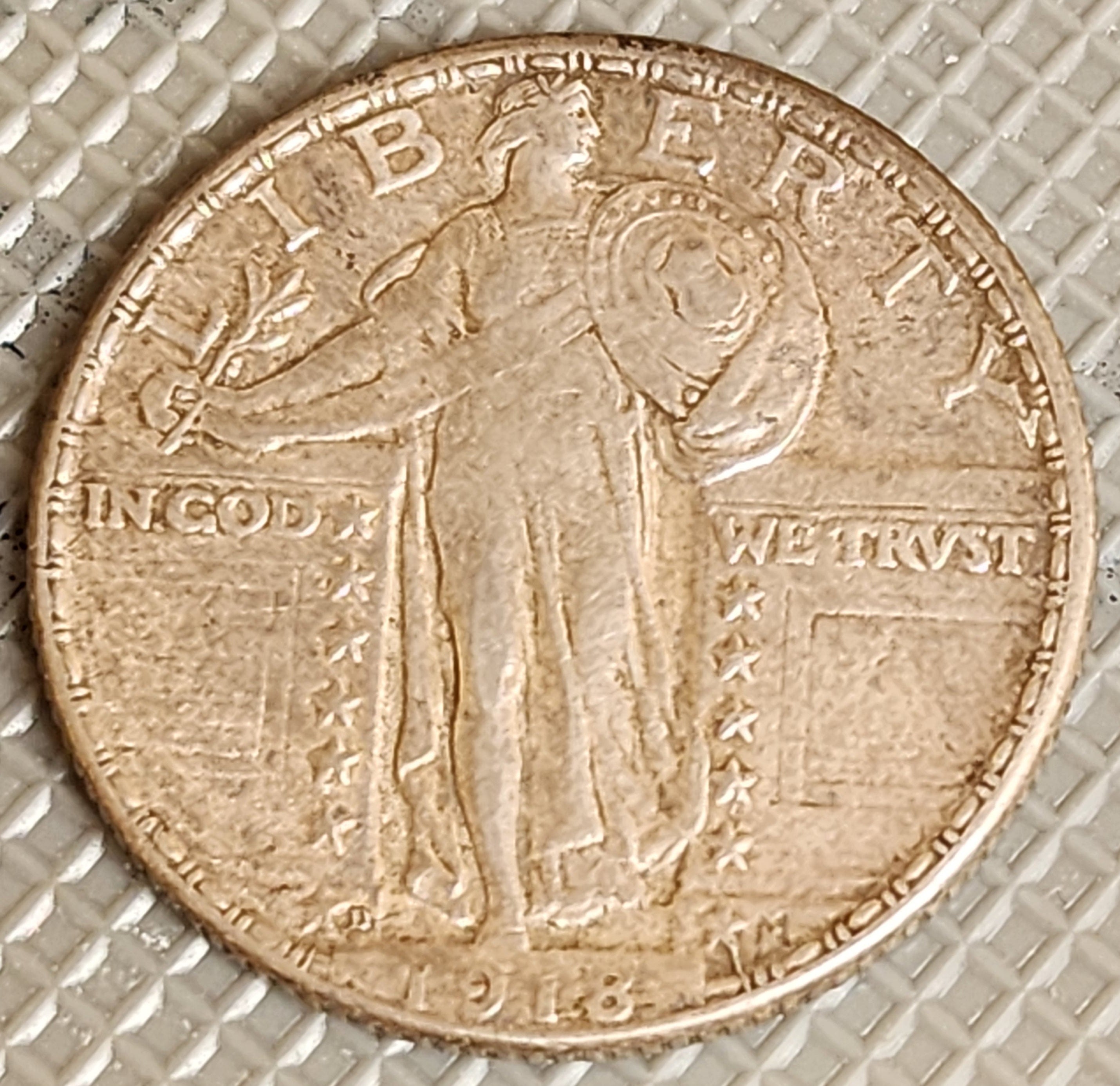 1918-D Standing Liberty Silver Quarter, Extra Fine circulated Coin. Sale #QR1554