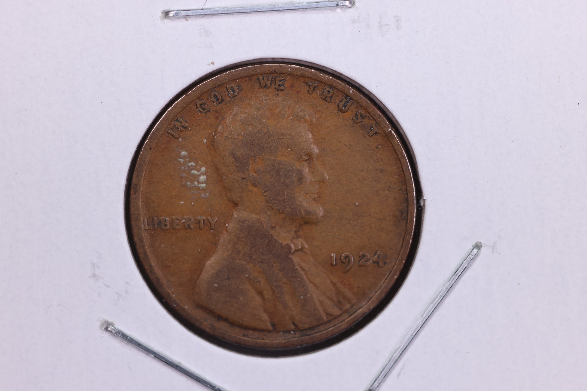 1924 Lincoln Wheat Small Cent. Affordable Collectible Coin. Store # 11742