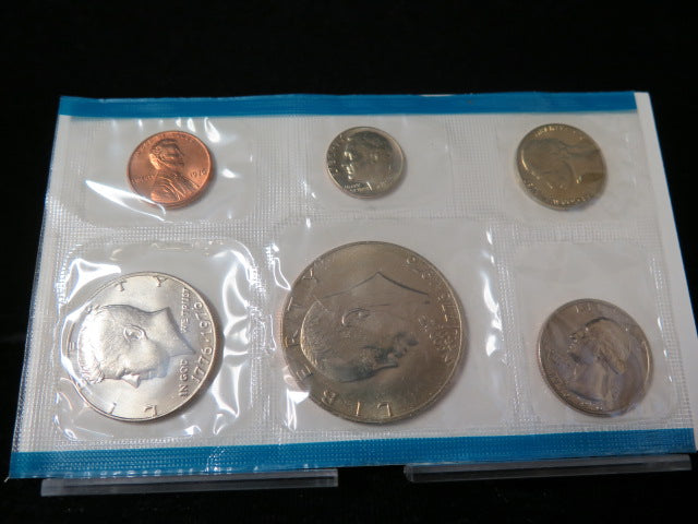 1976 United States Un-Circulated 12-Coin Mint Set