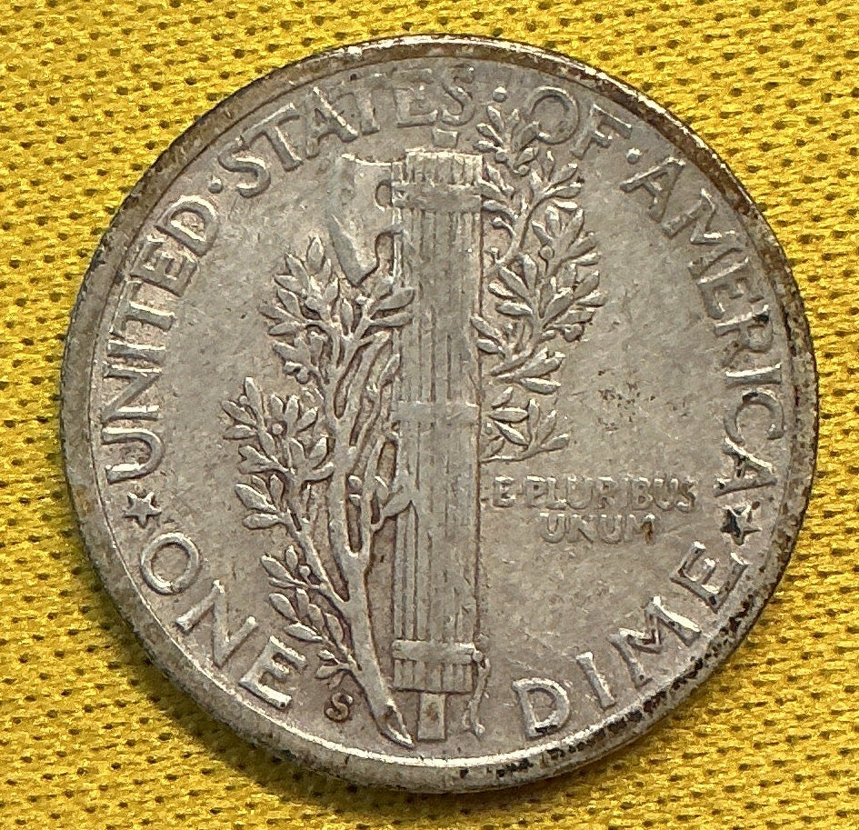 1945-S Mercury Dime, Extra Fine Circulated Coin, Store #DE0706
