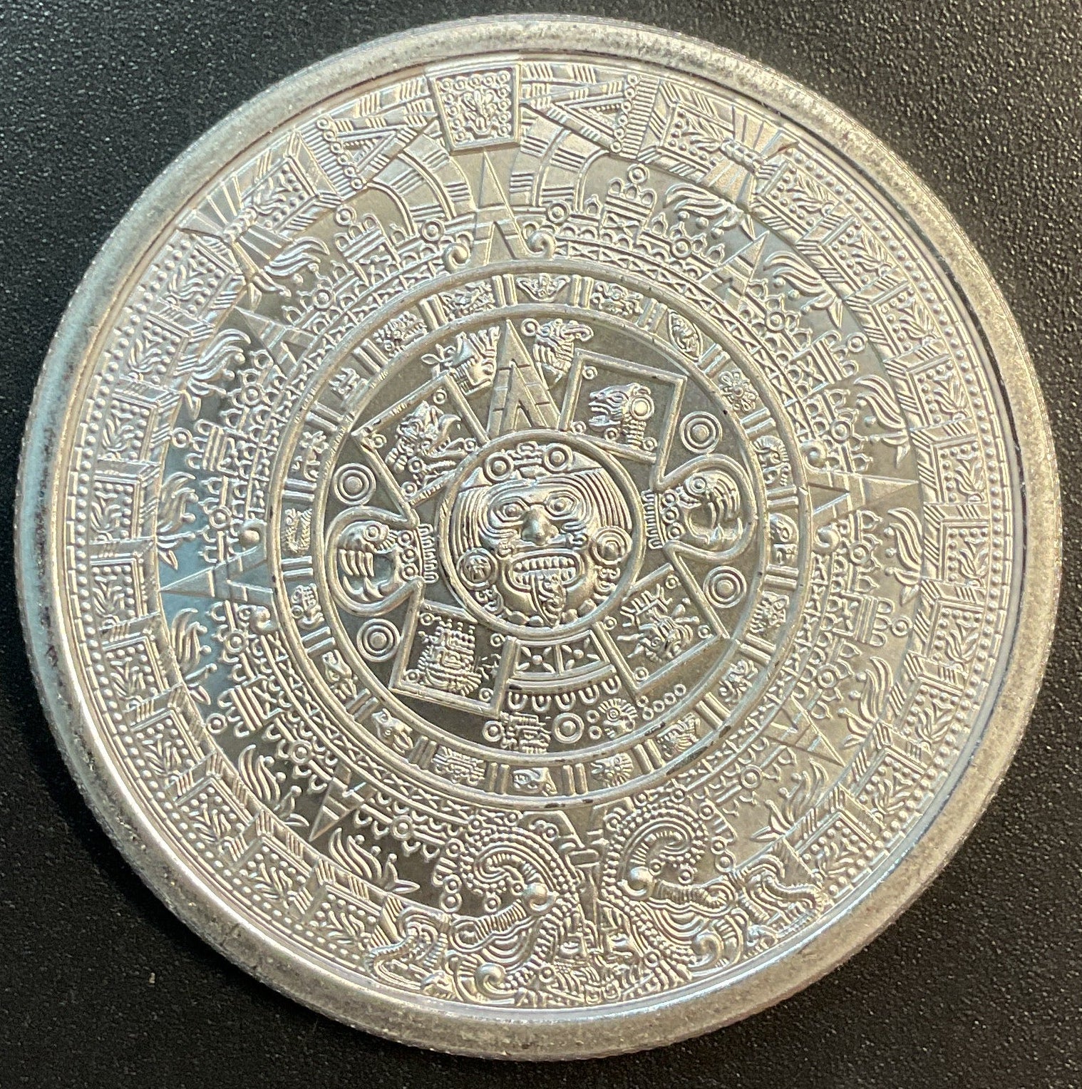 .999 silver, 1 Troy Ounce, Aztec Calendar Silver Round Bullion, Store #SR025