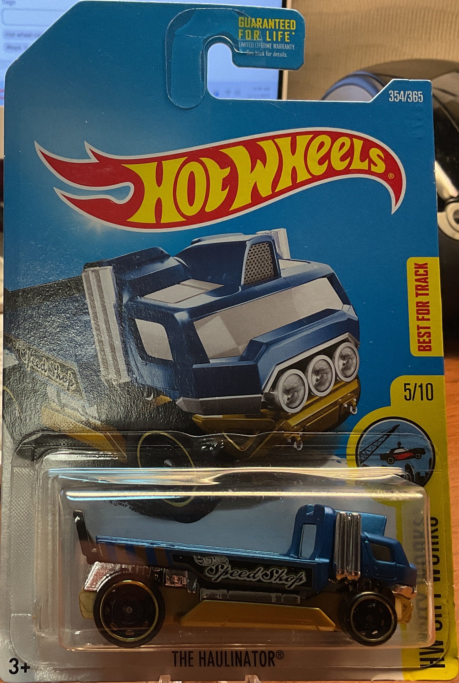 THE HAULINATOR, Hot Wheels Toy Car, DVC32-D9B0Q, 'HW CITY WORKS', Store #TY014