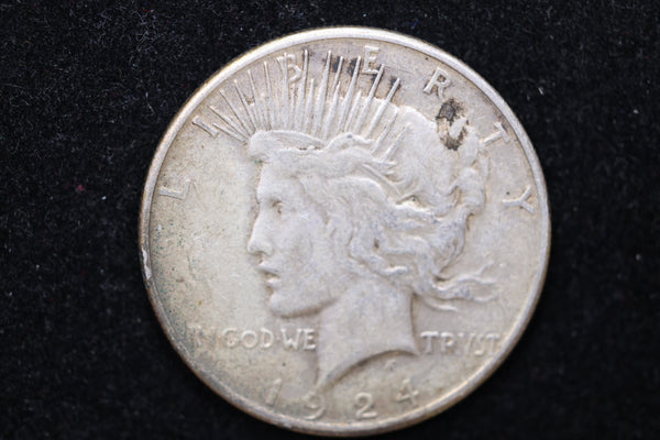 1924-S Peace Silver Dollar., Circulated Coin. Large Affordable Dollar Sale #02117