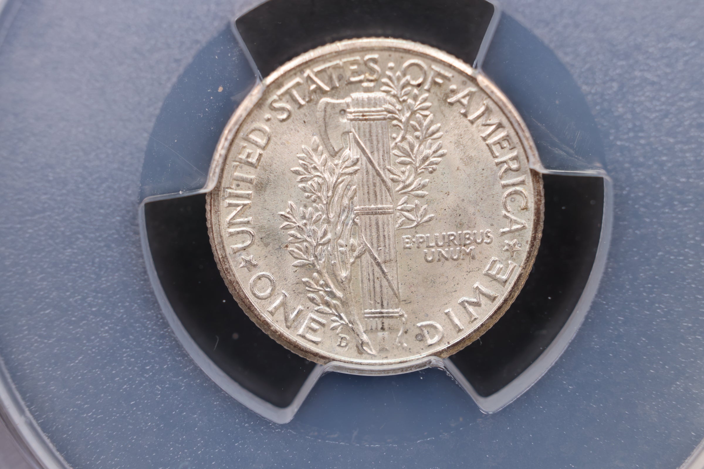 1944-D Mercury Silver Dime, PCGS MS67, Full Band, PRM, Store #DE0934.