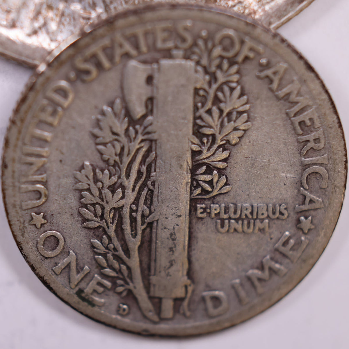 1918-D Mercury Dime, Very Good Circulated Coin, Store #DE1009