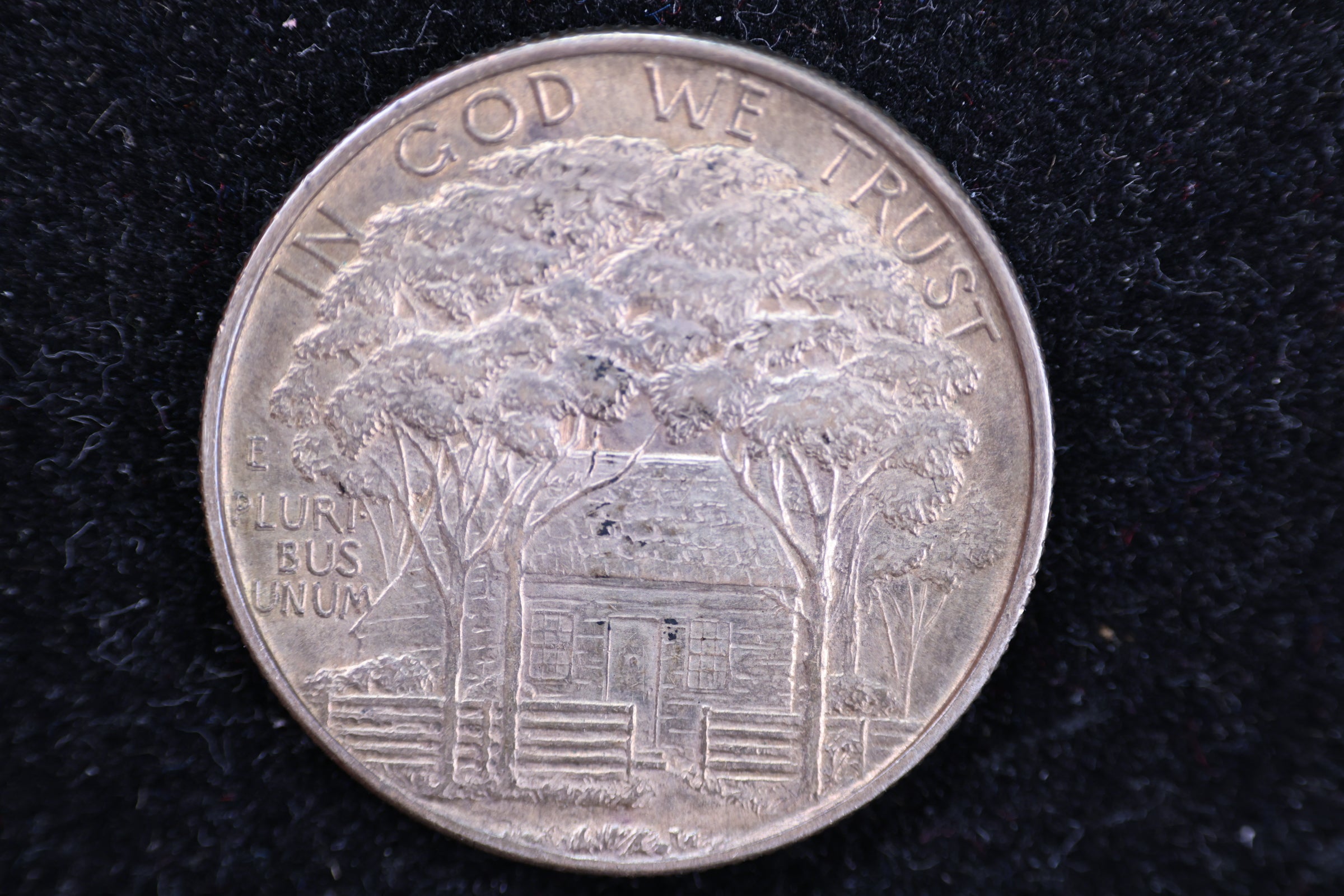 1922 Grant Memorial Silver Commemorative Half Dollar. Store #23081957