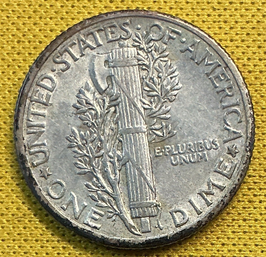 1937 Mercury Dime, Extra Fine Circulated Coin, Store #DE0647