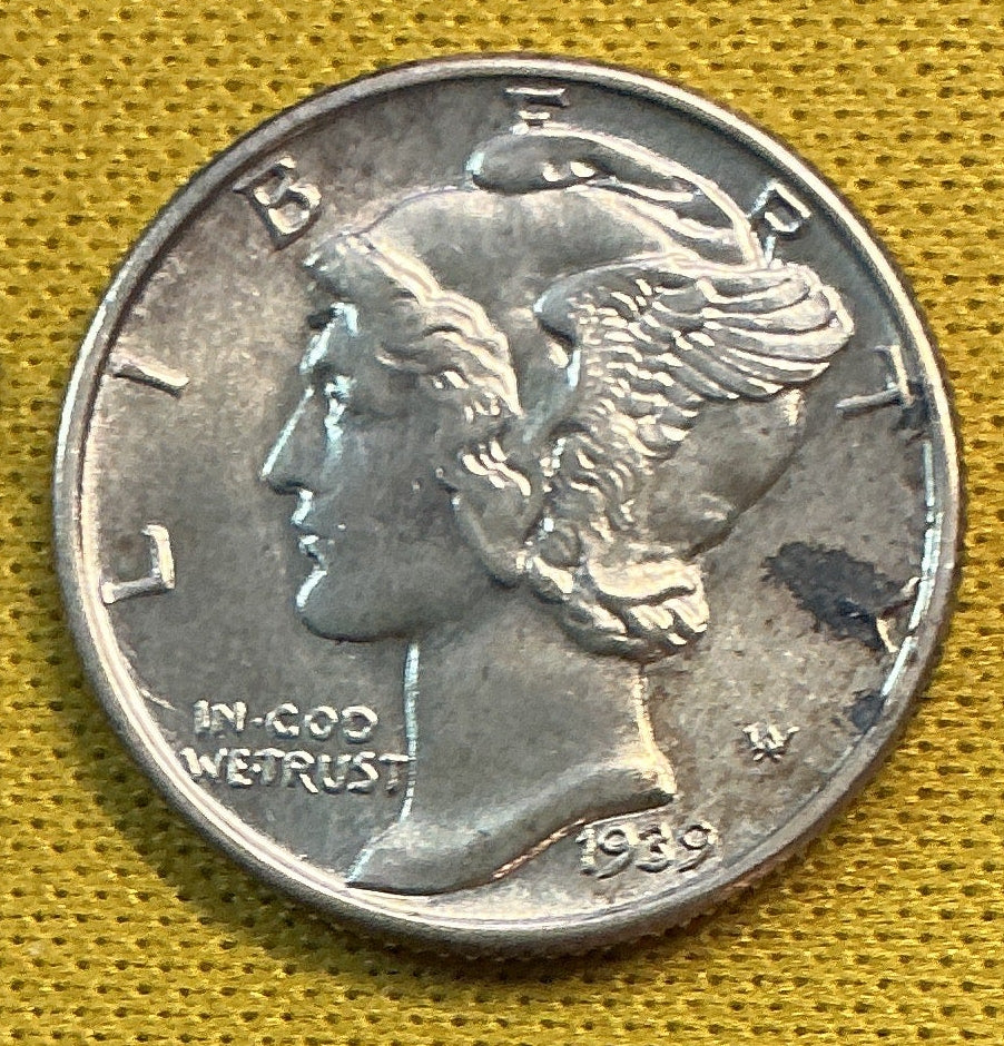 1939 Mercury Dime, Mint State Uncirculated Coin, Store #DE0661