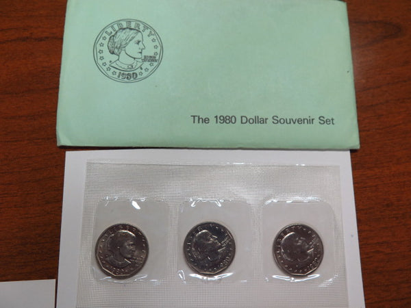 1980- P and D Susan B. Anthony Dollar Souvenir Set. Original Governmen