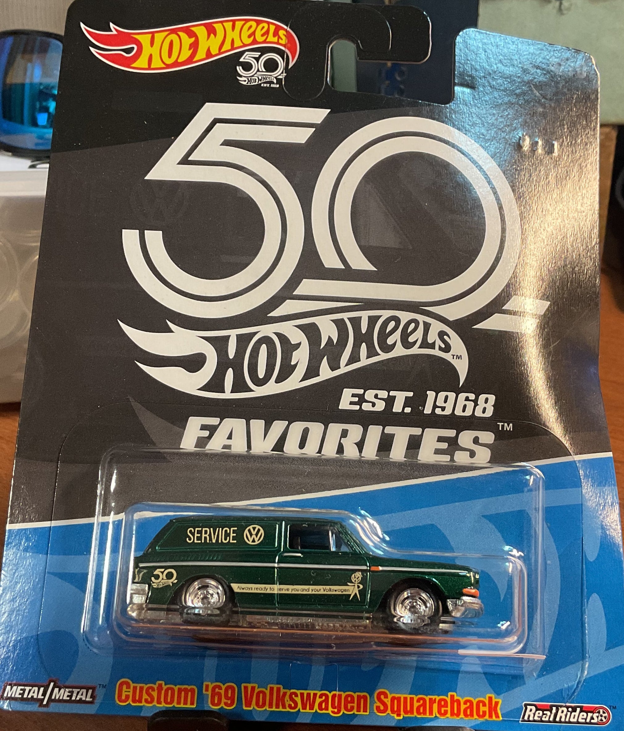 '69 VOLKSWAGEN, 50TH ANNIVERSERY, Hot Wheels Toy Car, FLF39-4B10, Store #TY090