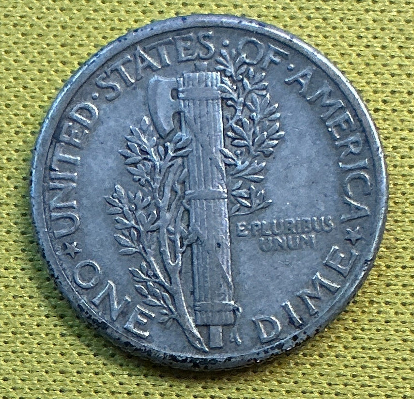 1927 Mercury Dime, Extra Fine Circulated Coin, Store #DE1175