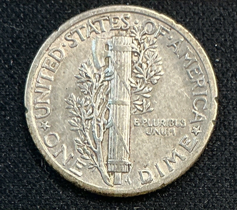 1937 Mercury Dime, Extra Fine Circulated Coin, Store #DE1245