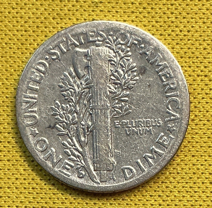 1935-D Mercury Dime, Very Good Circulated Coin, Store #DE1213