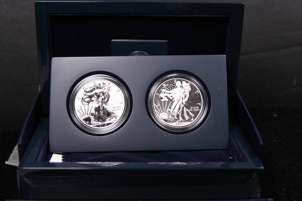 2013 American Silver Eagle, 2 Coin Set. Complete with U.S. Mint Packing.