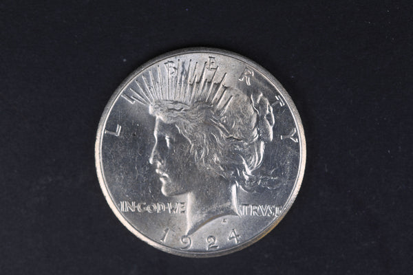 1924-S Peace Silver Dollar, Nice Mint Luster, UN-Circulated Coin. Store #07760