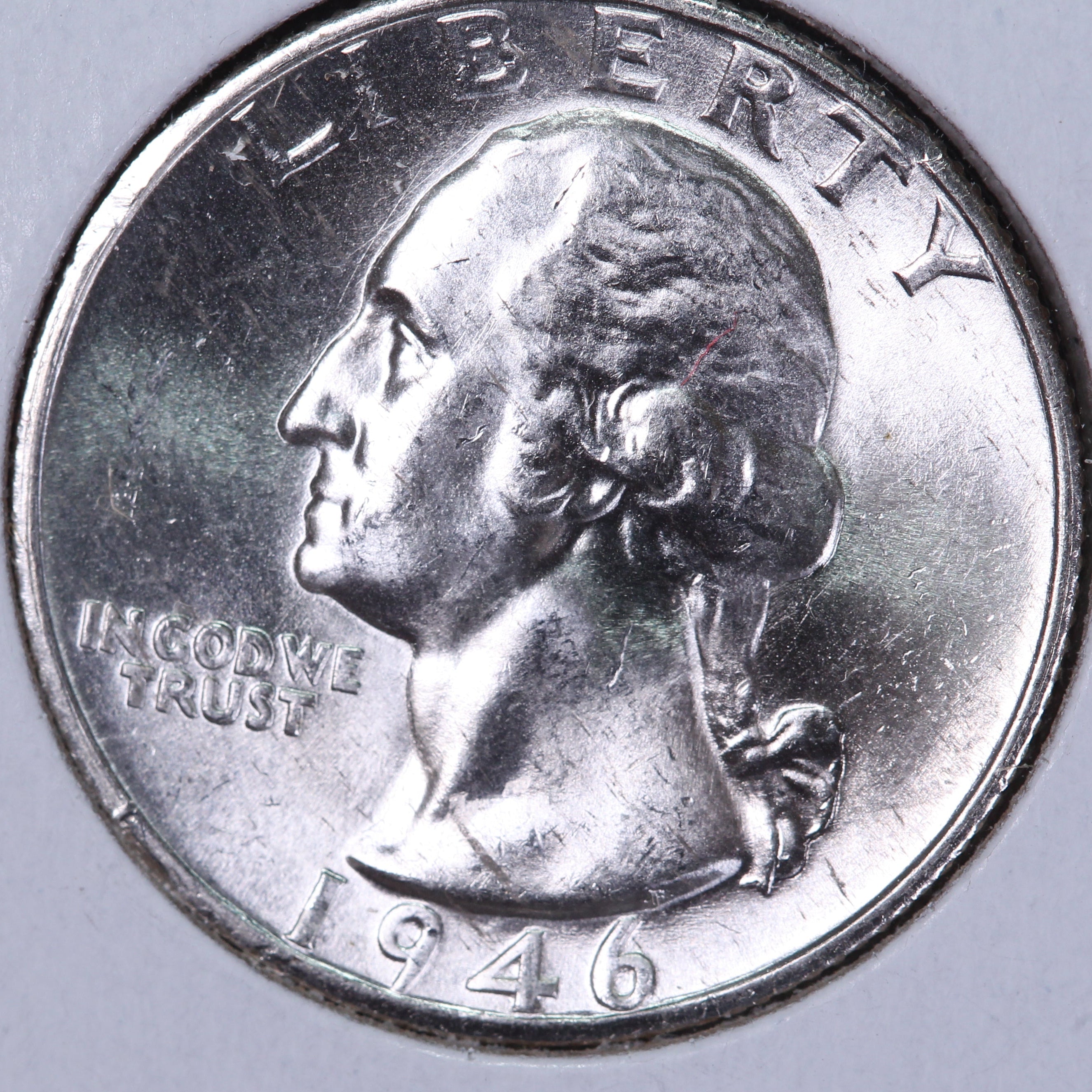 1946-D Washington Quarter. Uncirculated Collectable Coin. Store # 08421