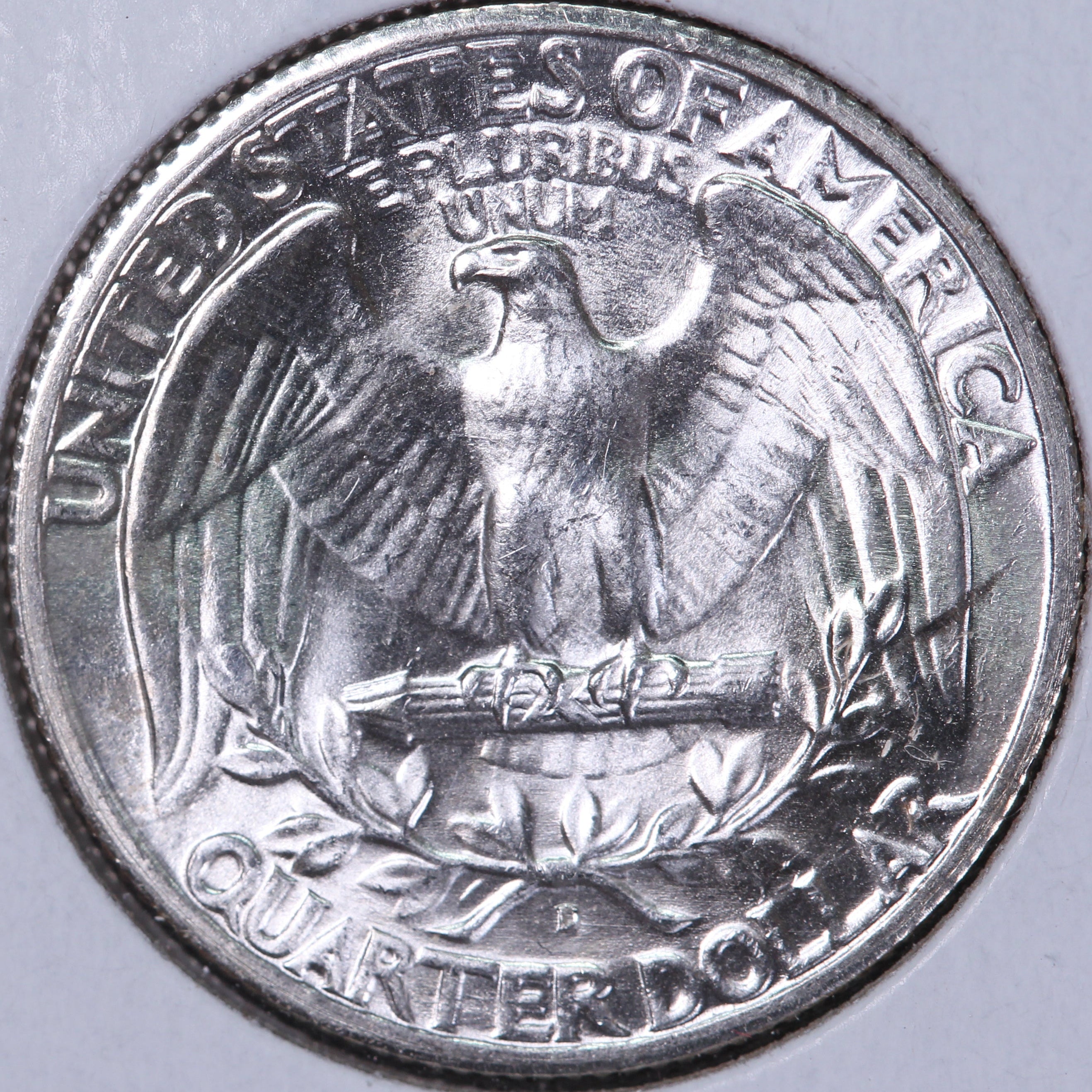 1946-D Washington Quarter. Uncirculated Collectable Coin. Store # 08421