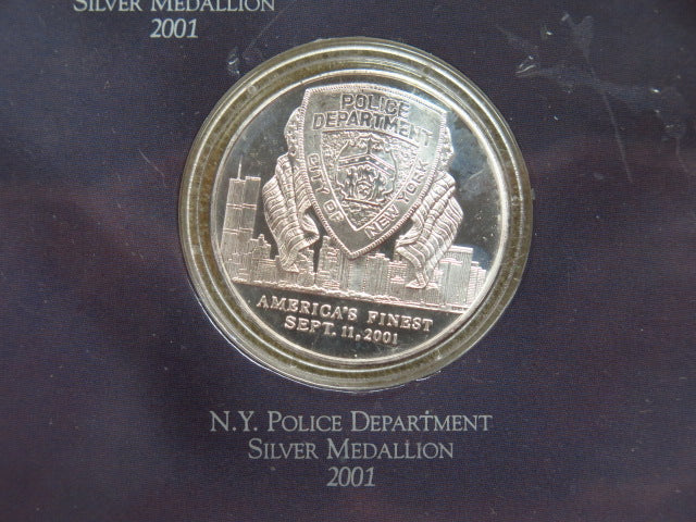 2001 US Freedom Collection of Silver Medallions. In nice Display Case. Store