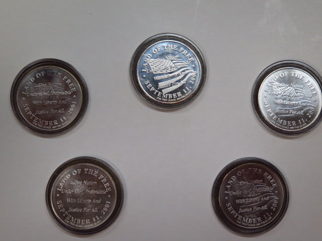 2001 US Freedom Collection of Silver Medallions. In nice Display Case. Store