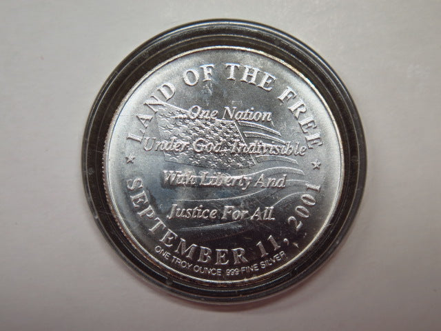 2001 US Freedom Collection of Silver Medallions. In nice Display Case. Store