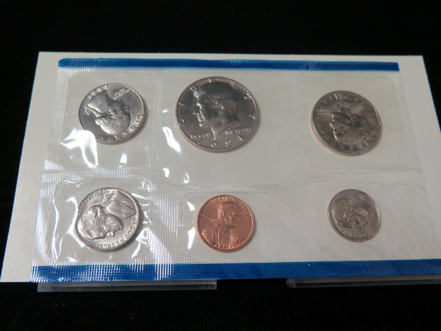 1981 United States Un-Circulated 13-Coin Mint Set